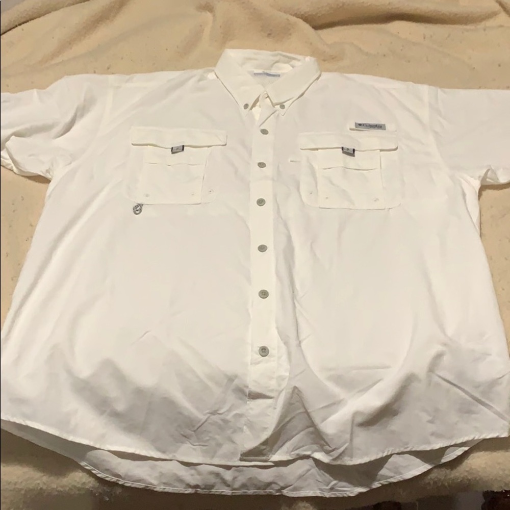 NWOT Columbia PFG short sleeve shirt